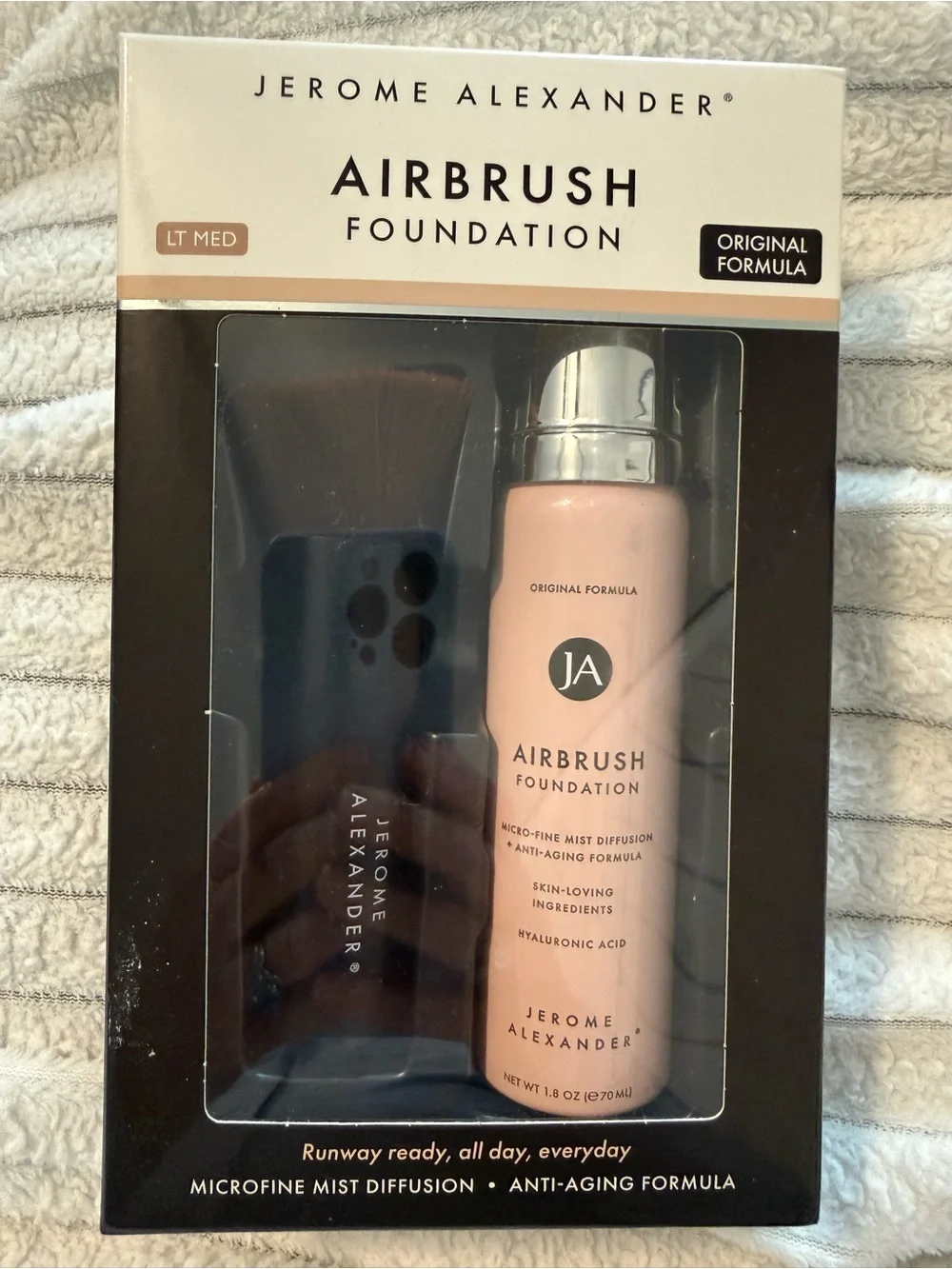 Airbrush Foundation - Light Medium (LT MED) - Cream